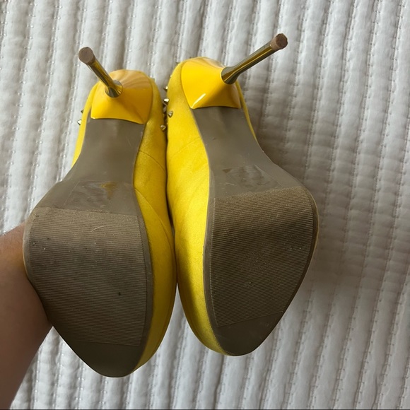 Shoedazzle Shoe Dazzle CANDICE Stilettos Heels Studded US Women Size 9-5 US - Picture 8 of 11